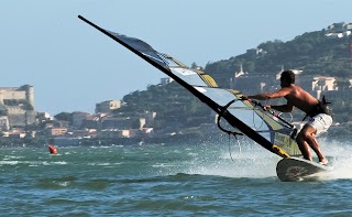 Associazione sportiva dilettantistica Maremoto Windsurf Center