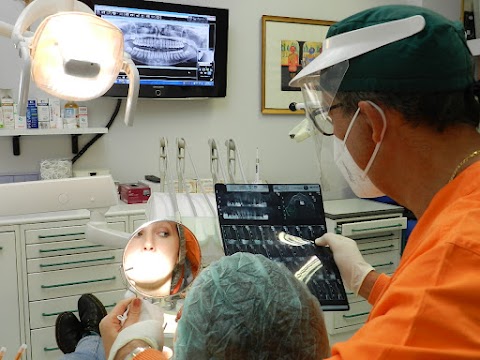 Dr. Mario Maltese Odontoiatra - Dentista a Roma