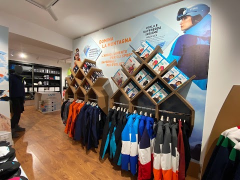 UYN Store Madonna di Campiglio