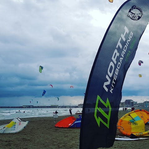 KiterpillarTeam Kite Beach