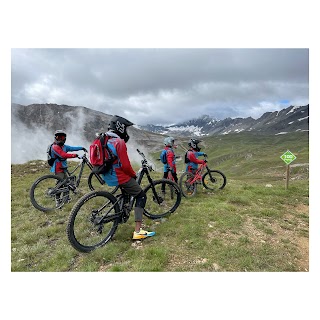 Ecole Vtt Val D'isère - Bicycles Concept - Olivia Clarey