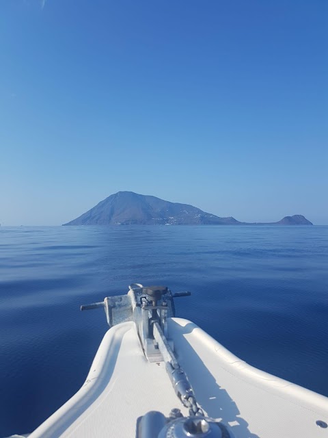 Vita Marinae - Noleggio Barche - Escursioni Isole Eolie