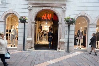 H&M