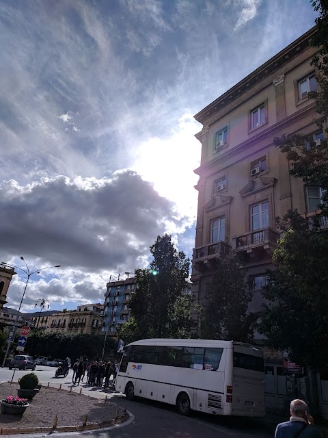 Fermata AST - Stazione Centrale