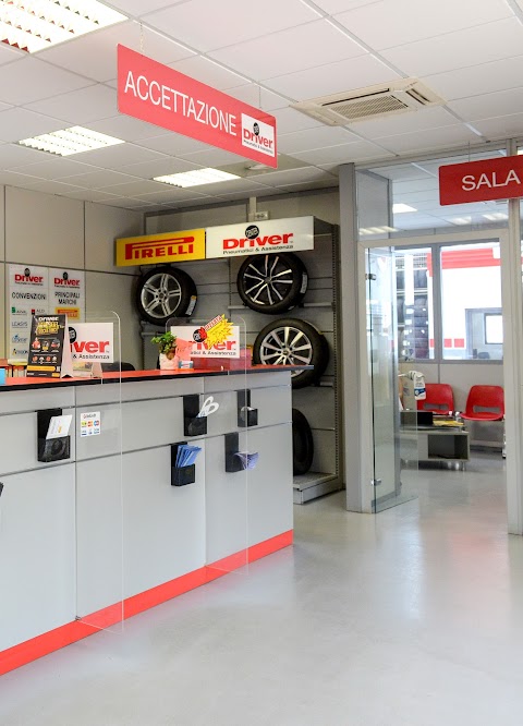 CENTRO AUTO SACCO E SCHIERI SRL - Driver Center Pirelli