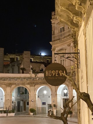 Hopera teatri in tavola