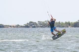 scuola kitesurf " kite tribù Palermo " di Rizzo Davide