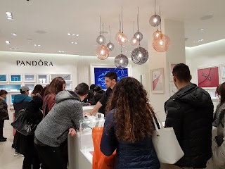 Pandora Concept Store