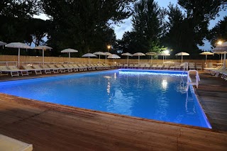 Summer Village Piscina