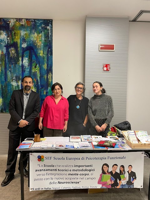 Scuola di Psicoterapia SEF Napoli Catania Padova Roma Trieste