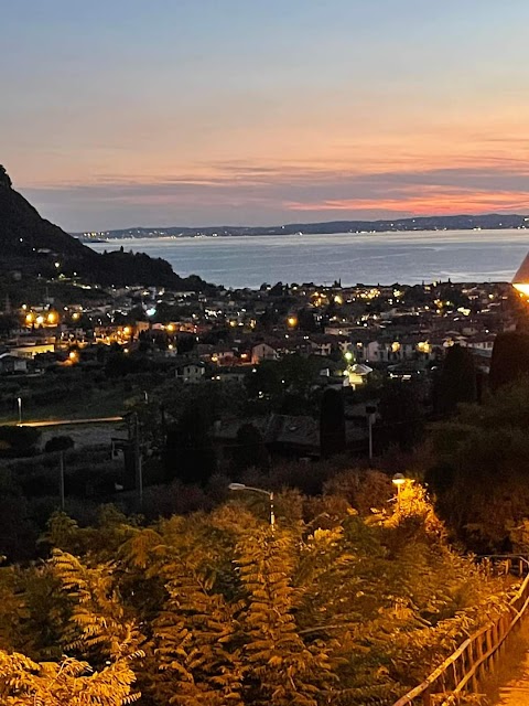 Restaurant met Uitzicht op garda