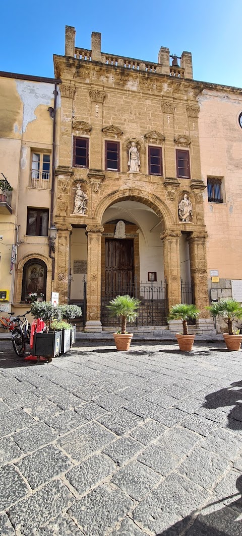 Parcheggio Centro Storico Dafne Cefalù