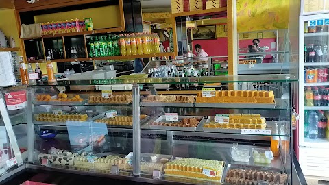 Taj Mahal Indian Sweets Shop