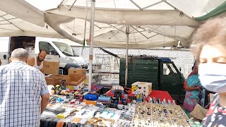 A2Z Gadgets - Mercato Settimanale Di Martedì