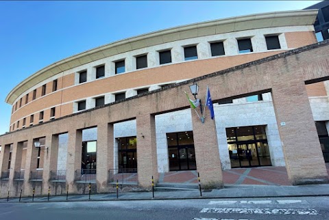 Università di Siena - Dipartimenti di Giurisprudenza e di Scienze Politiche Internazionali - Biblioteca del Circolo Giuridico