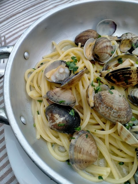 Ristorante Pizzeria Aglio, Olio E... Napoli