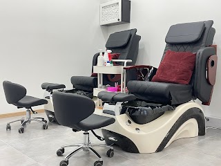 QinQin Nail Studio