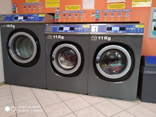 lavanderia laundrette self service