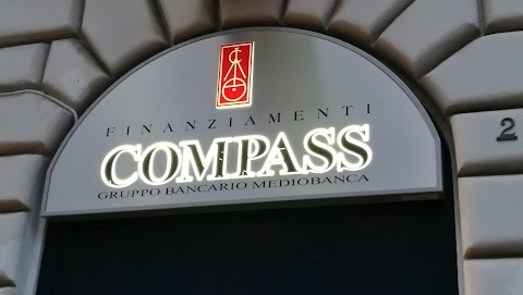 Prestito Compass Napoli Bernini Gruppo Mediobanca