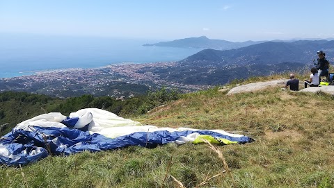 Liguria Adventure parapendio Monte San Giacomo