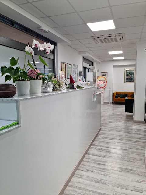 Centro Odontoiatrico Palenca Clinic - Studio dentistico