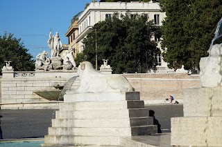 Fontana dei Leoni