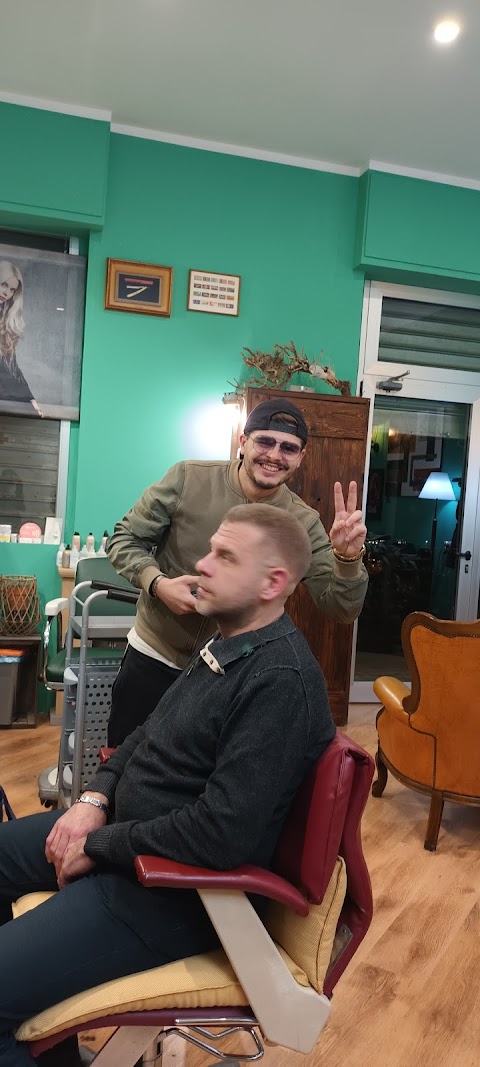 Barber & Haircut Max