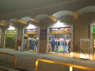 American Jeans Factory Store