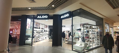 Aldo Shoes, C.C. Le Gru