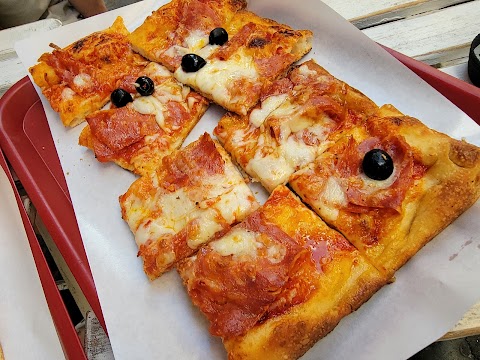 Pizza della Madonna dei Monti