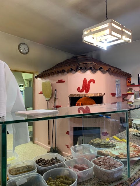 Ristorante Pizzeria Da Nicola - Cucina di Carne e Pesce - Pranzi di Lavoro Camaiore