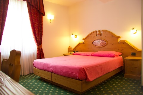 Hotel Lory Pinzolo