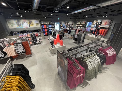 adidas Outlet Store Vicolungo