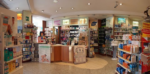 Farmacia CoFa Duomo Milano