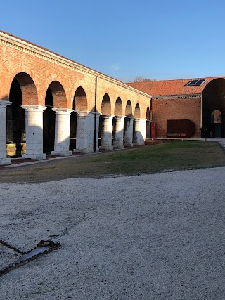 La Biennale di Venezia - Teatro alle Tese