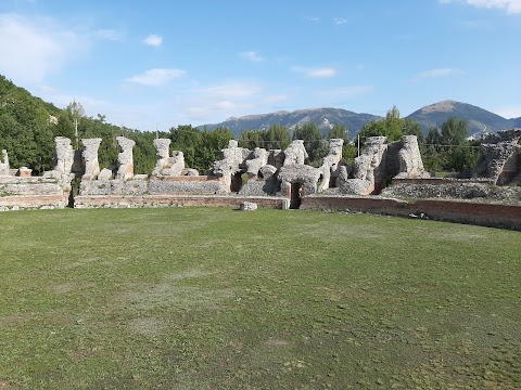 Anfiteatro Romano di Amiternum