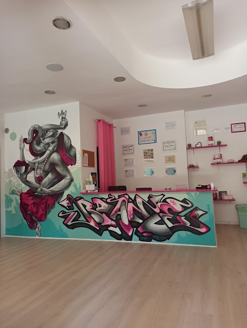 R-DANCE SCHOOL