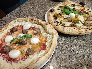 Iris pizza e cucina