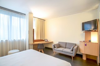 Mercure Roma West