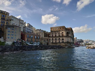 TOUR IN BARCA e noleggio barche capri ischia procida napoli posillipo La Cianciola