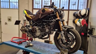 P.M. Motorbike Garage Customizations