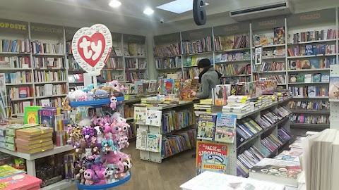 Libreria Libraccio Bologna - Piazza dei Martiri 5