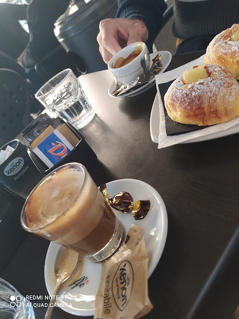 Na Tazzulelle e Cafè