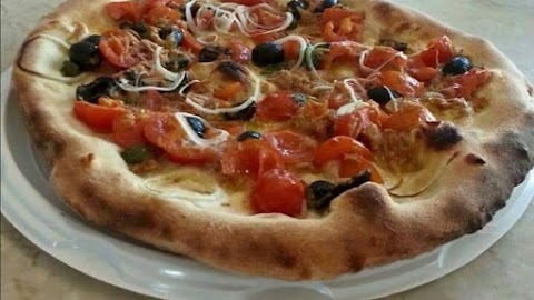 Pizzeria Carpe Diem di Gaetano Zappalà - pizzeria d'asporto con forno a legna