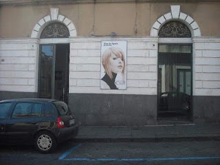 FUORI DI TESTA Hairstylist di Elisa Leonardi