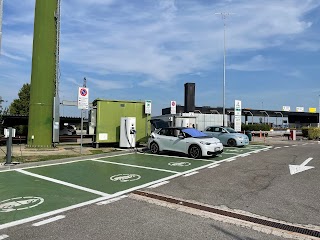 Stazione di ricarica per veicolo elettrico