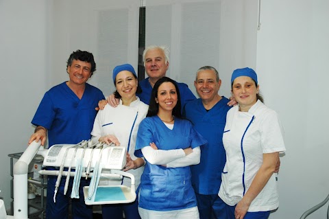 Studio Odontoiatrico Associato Dr Rocca F. Dr Feroci P. Dr Napoli F. Dr.ssa Scialpi A. Genova