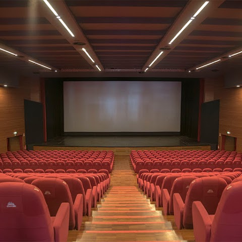 UCI Cinemas Showville Bari