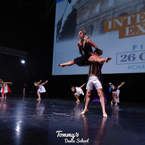 Tommy'S Dance School - Associazione Sportiva Dilettantistica