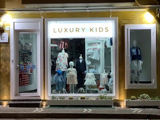 Luxury Kids - Abbigliamento per Neonati e Bambini.